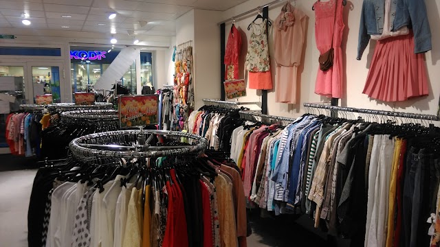 HUMANA Secondhand & Vintage