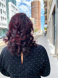 Photo n°33 de Les germaines, salon de coiffure à Lyon (Salon de coiffure)