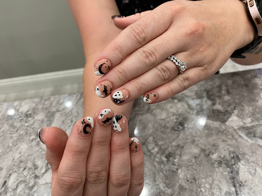 Organic Nail Bar 2