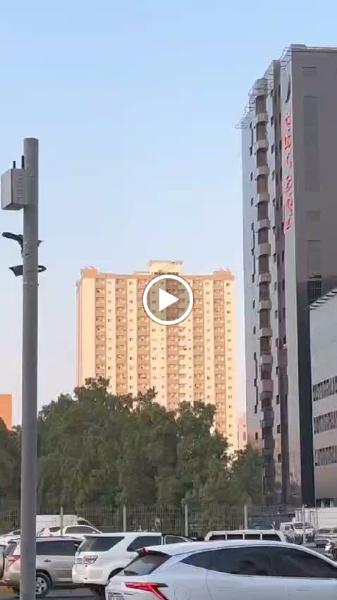 AL KANZA OPTICALS - صورة 3