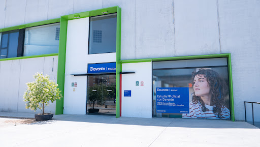 Davante MEDAC Granada 🥇 Centro FP Granada