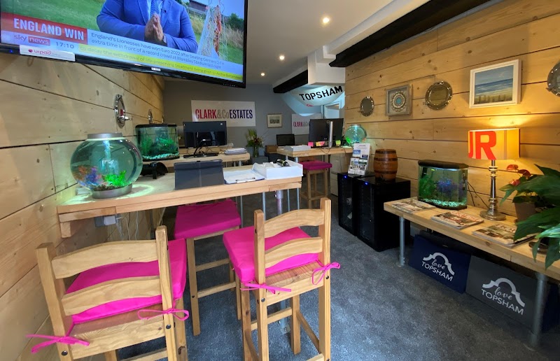 Clark & Co Estates photo 2