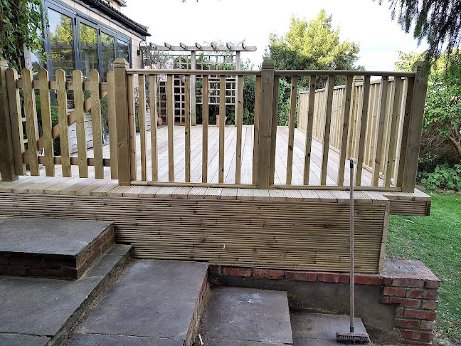 Cherry Tree Fencing and Landscaping Ltd - Landscaper