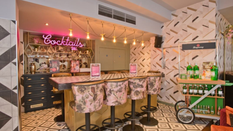 Slug & Lettuce - Aldgate — photo