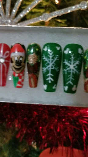 Chelle Nailed It - Thumbnail