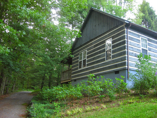 Laurel Bluff Cabins - Thumbnail