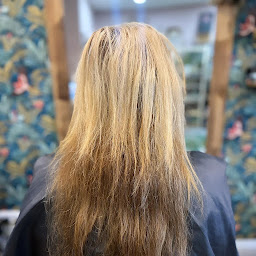 Photo n°24 de Institut capillaire Elite Hair International By Fanny à Châteaurenard (Salon de coiffure)