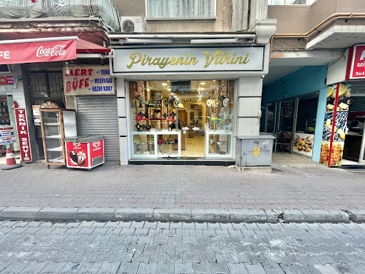 Pirayenin Vitrini