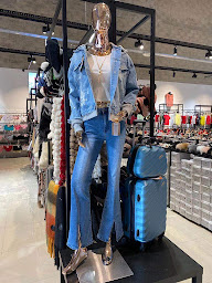 Photo n°23 de NAUMY à Sarcelles (Magasin de vêtements)