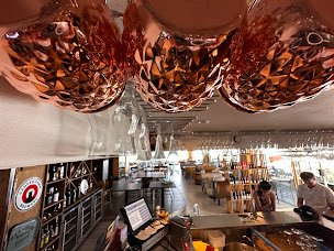 Photo n°11 de Le Pavillon du lac à Tresserve (Bar à vin)