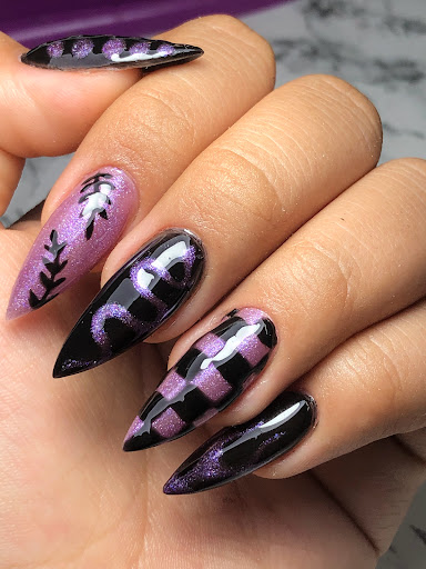 Emi's Nails - Visual