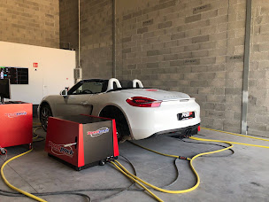 Photo n°6 de Race Breed Factory / Reprogrammation moteur var à Signes (Prestataire de tuning automobile)