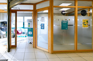 Photo n°4 de Crédit Agricole Franche Comté - Agence Marnay à Marnay (Banque d'épargne)