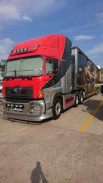 Photos of Bidvest McCarthy Hino Pinetown used truck