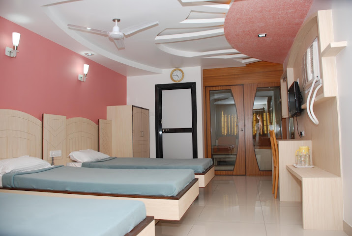 Hotel Ambassador by null