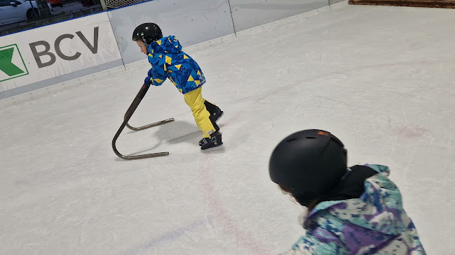 Rezensionen über Patinoire de Gland in Gland - Musikgeschäft