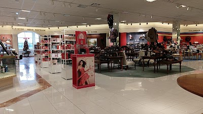 Von Maur