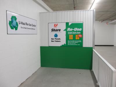 U-Haul Moving & Storage at Sample and Powerline