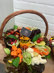 Photo n°27 de Petit Primeur à Bièvres (Magasin de fruits secs)