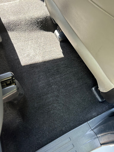 Nicks & Crannies Mobile Auto Detailing - Thumbnail