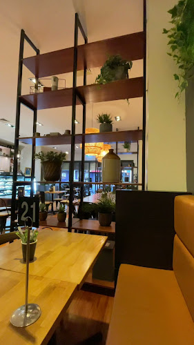 Robert Harris Cafe Open Times