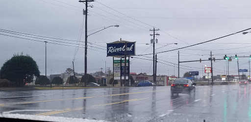 River Oak Shopping Center - Thumbnail
