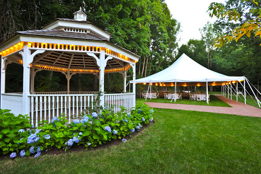 Avon Old Farms Hotel