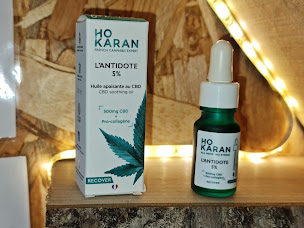 Photo n°16 de CBD QUIMPER - 𝐏𝐮𝐫𝐩𝐥𝐞 𝐒𝐭𝐨𝐫𝐞 - 𝐹𝓁𝑒𝓊𝓇𝓈 𝐻𝓊𝒾𝓁𝑒𝓈 - 𝐐𝐮𝐢𝐦𝐩𝐞𝐫 à Quimper (Programme de bien-être)