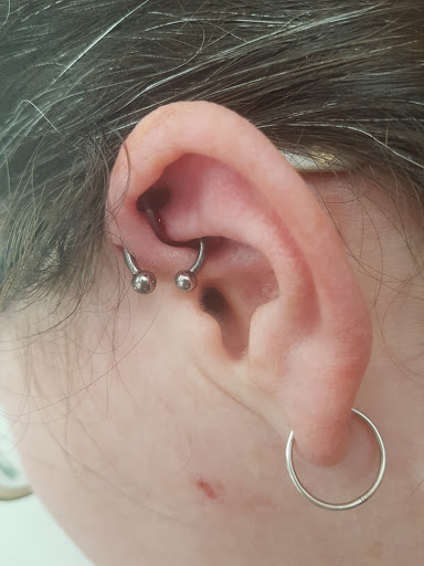 Piercing HQ