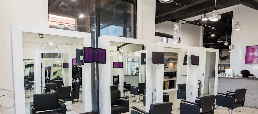 Salon Moraee