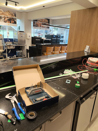 Elétricista Meneguzzi ⚡ - Profissional qualificado e preço justo!