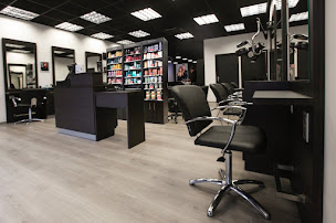 Photo n°2 de Bruno Flaujac Coiffures - Coiffeur Albi le sequestre à Le Sequestre (Boutique de santé et beauté)