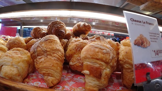 BreadLife Bakery Puri Indah Mall, Author: Suryadi Hertanto