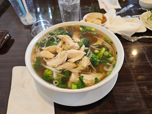 Pho Eastern - Visual