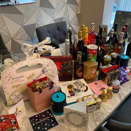 Waxy O’Briens Wax and Beauty Bar - Beauty salon