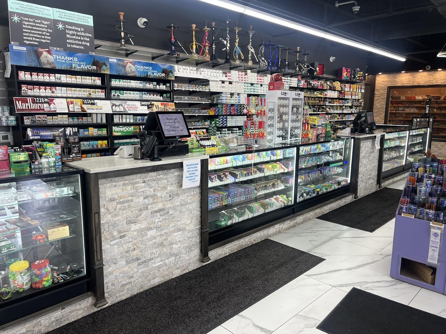 Robbinsdale Smoke Shop Cigars,Vapes, Delta, CBD, and Kratom photo 4