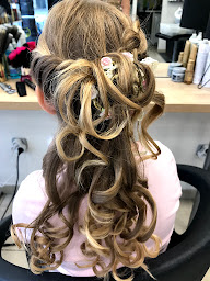 Photo n°9 de Hair Style à Amiens (Salon de coiffure)