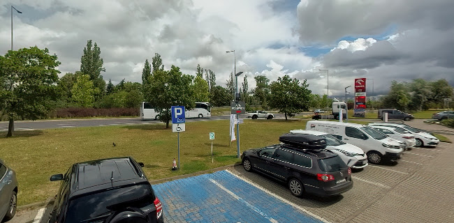 Toyota Poznań Centrum - Sprzedawca samochodów