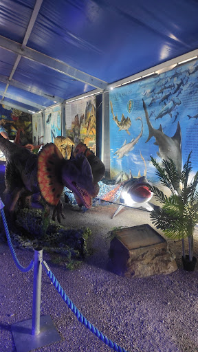 Dinoshark - Thumbnail