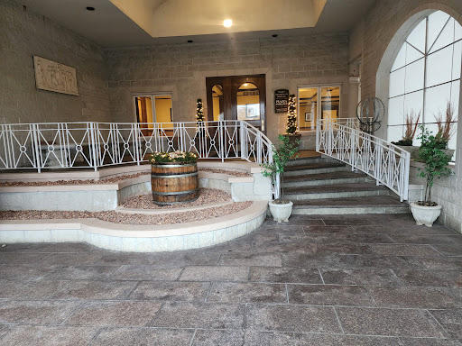Casa Larga Vineyards - Thumbnail