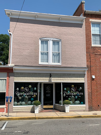 Cottage Cuts Salon - Thumbnail