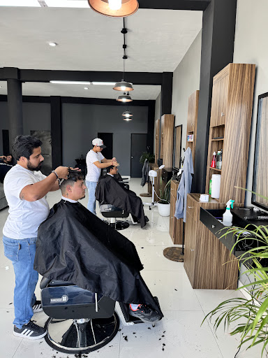 Aura Barber Studio Libertad
