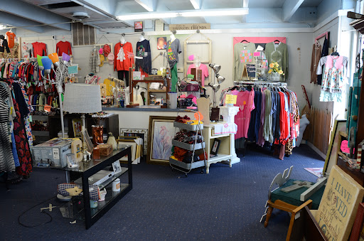 Sassy Stuff Consignment - Visual