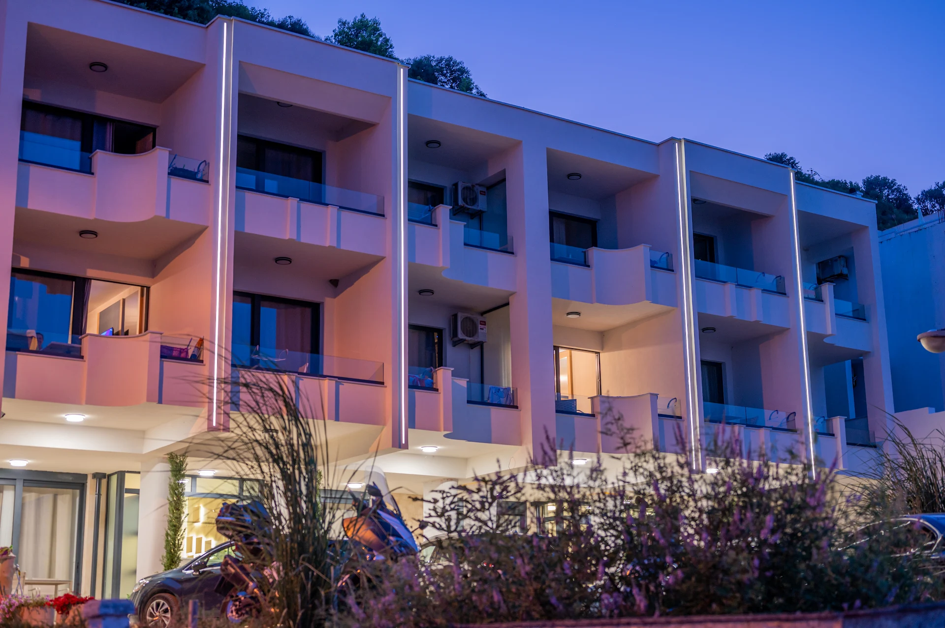 Sea Star Apartments