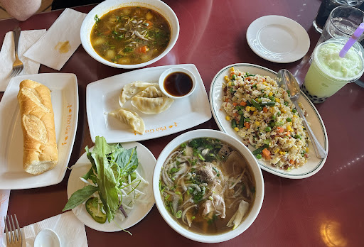 Pho Gia - Visual