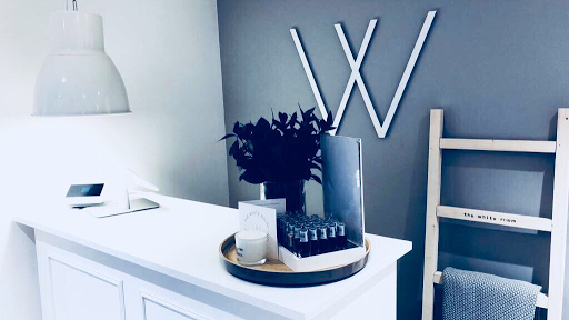 The White Room - Virtuous Beauty