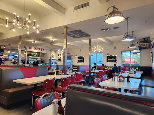 Lester's Diner - Thumbnail