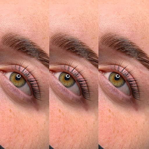 DANICA'S - Visual
