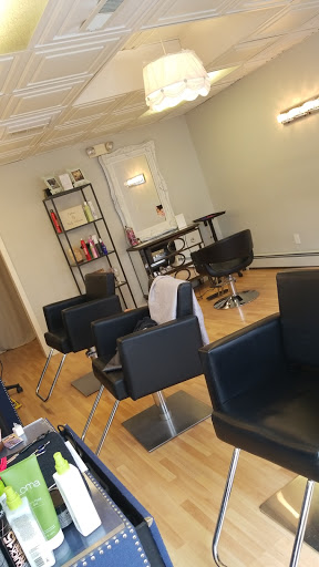 Divina Salon