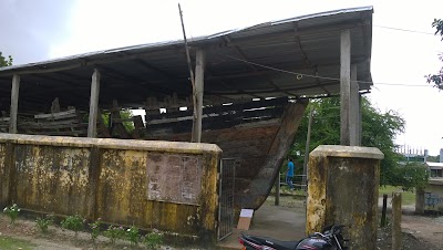 Photos of Ancient Ship